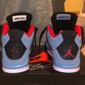 Travis Scott Jordan 4’s